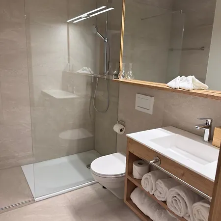 فندق Gemmi & كاندرستغ